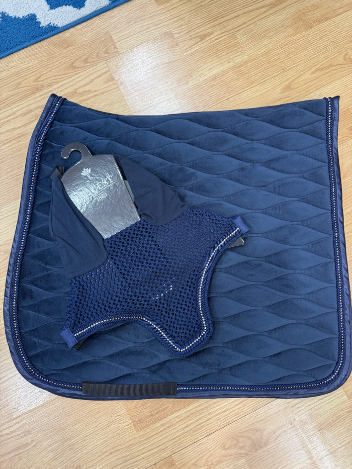 Equest Dressage Pad & Bonnets