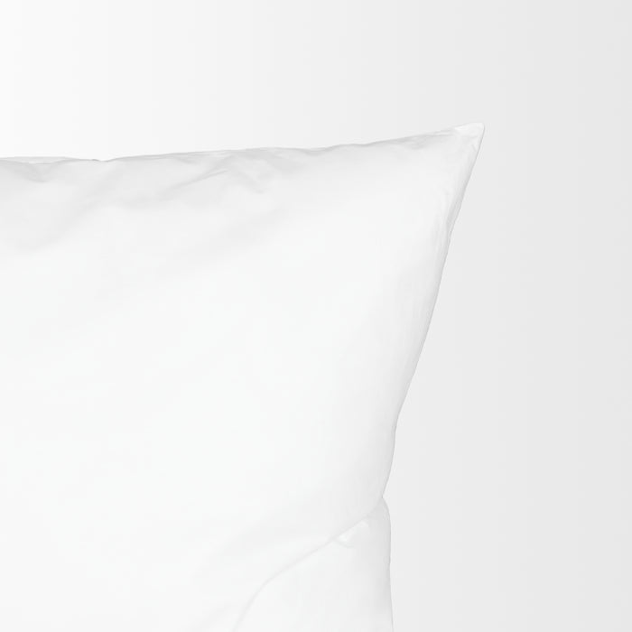 18 x 18 Non-Allergen Pillow insert