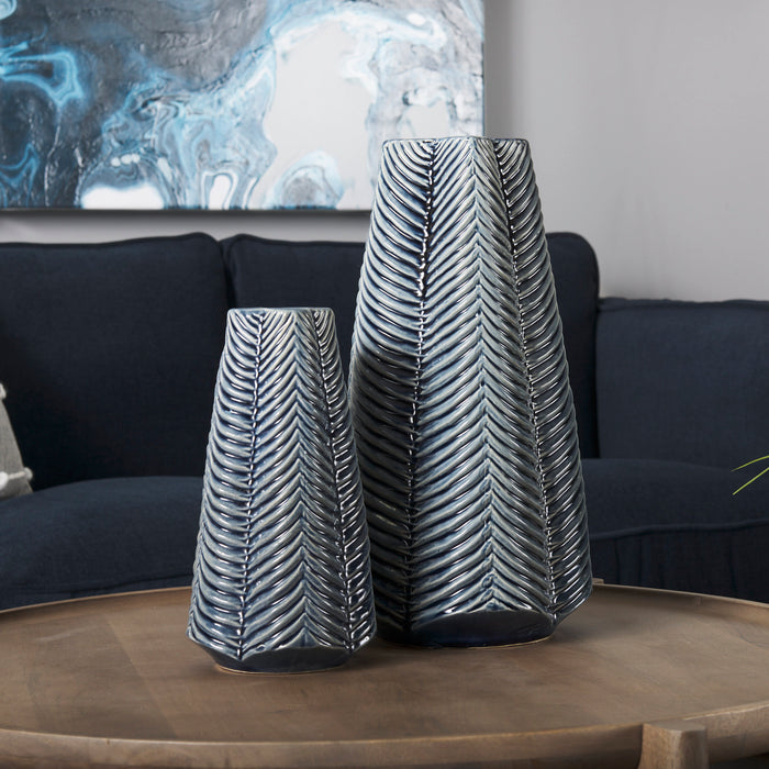 Bashir I Small Dark Navy Gloss Ceramic Vase