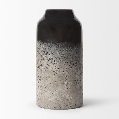 Emu Short Black w/ Gray Vase