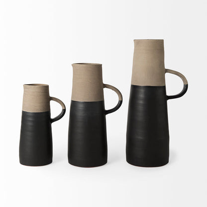 Garand Small 13H Two-Toned Black/Natural Ceramic Jug